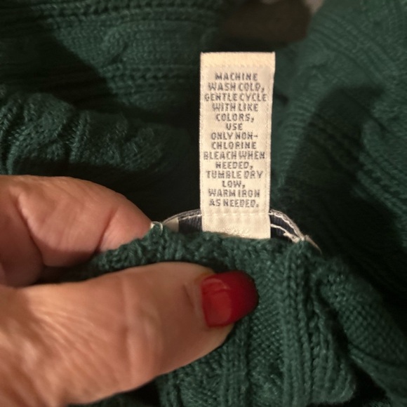 St John’s Bay Emerald Green Crew Neck Sweater

Size L
NWT - Picture 7 of 8